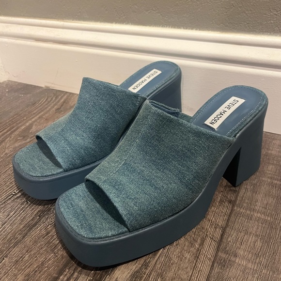 Steve Madden Jean Texture Heels - Picture 1 of 4